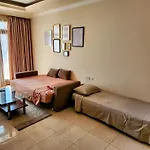 Seafront Apartment - Wifi - Sleeps 6 - Chriscourt